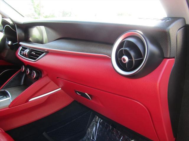 2019 Alfa Romeo Stelvio Ti AWD
