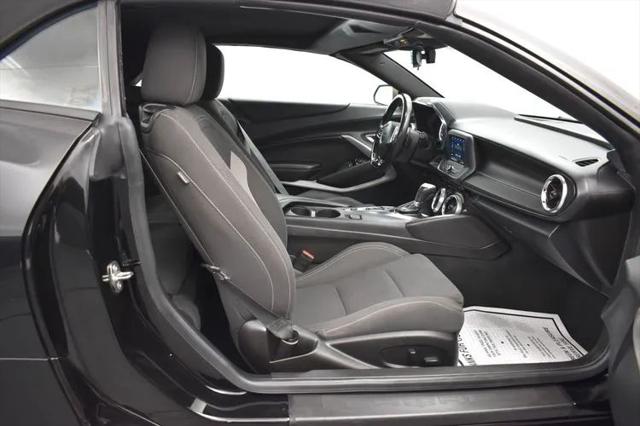 2023 Chevrolet Camaro RWD Convertible 1LT