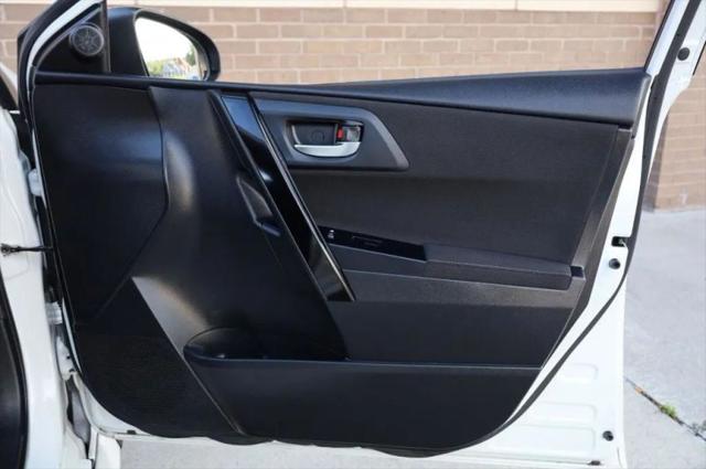 2016 Scion iM Base