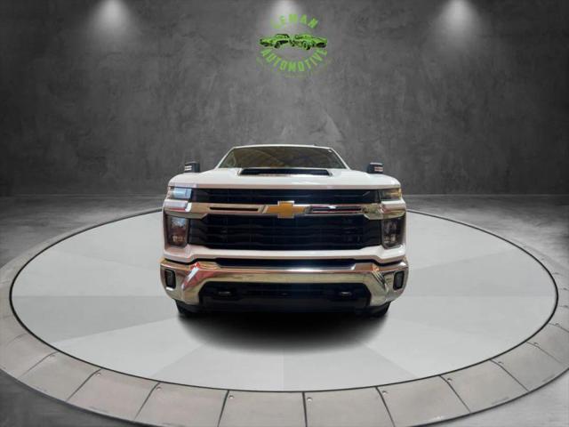 2025 Chevrolet Silverado 2500HD 4WD Crew Cab Standard Bed LT