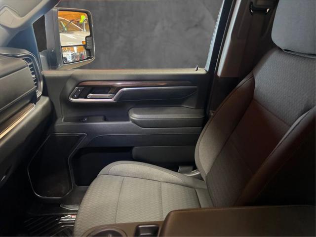 2025 Chevrolet Silverado 2500HD 4WD Crew Cab Standard Bed LT