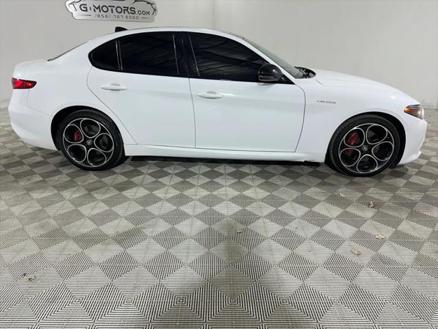 2023 Alfa Romeo Giulia Veloce AWD