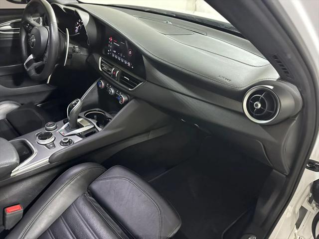 2023 Alfa Romeo Giulia Veloce AWD