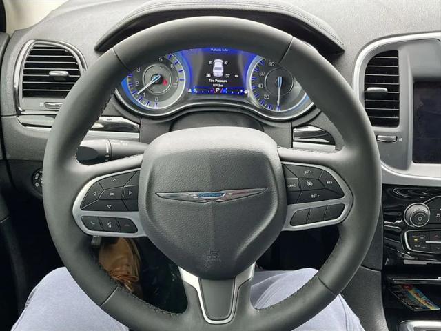 2023 Chrysler 300 Touring L AWD