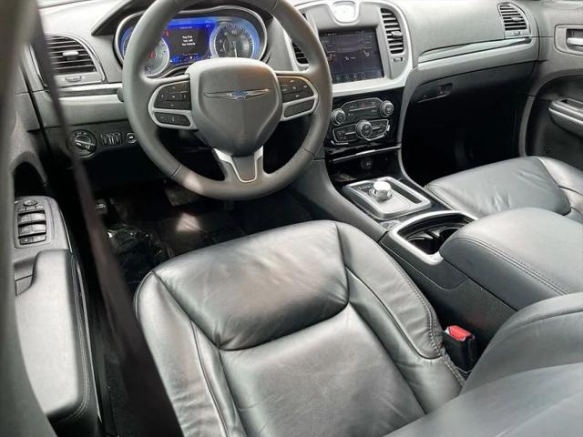 2023 Chrysler 300 Touring L AWD