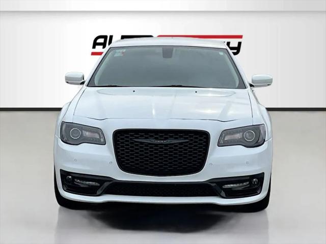 2023 Chrysler 300 Touring L AWD