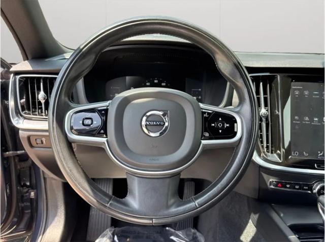 2019 Volvo S60 T6 Momentum