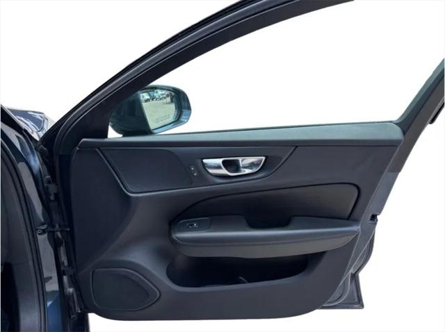 2019 Volvo S60 T6 Momentum