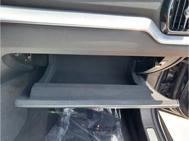 2019 Volvo S60 T6 Momentum