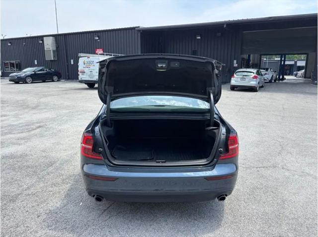 2019 Volvo S60 T6 Momentum