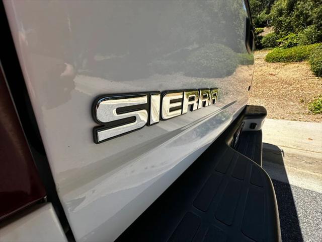 2002 GMC Sierra 1500 Standard