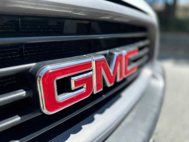 2002 GMC Sierra 1500 Standard
