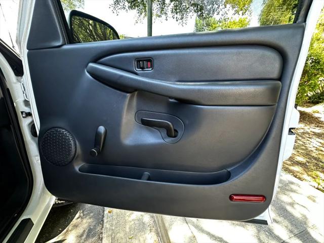 2002 GMC Sierra 1500 Standard