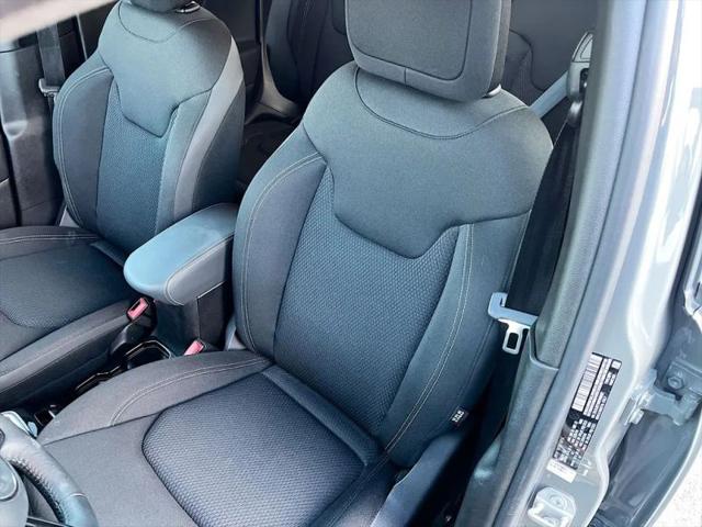 2022 Jeep Renegade Altitude 4x4