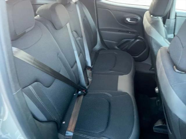 2022 Jeep Renegade Altitude 4x4