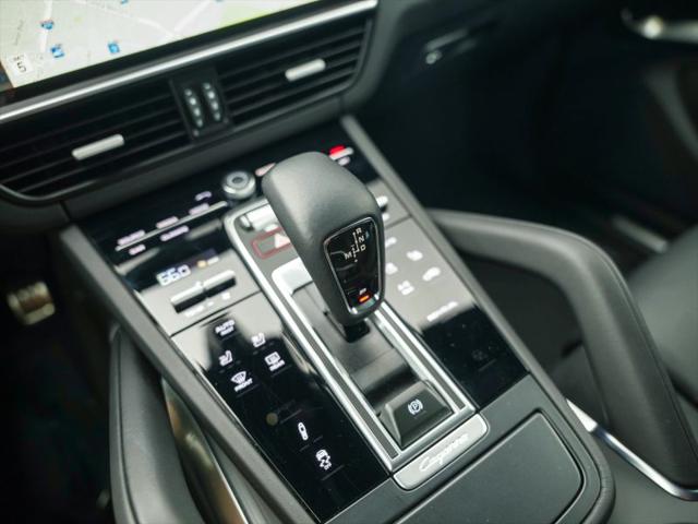 2023 Porsche Cayenne E-Hybrid Turbo S