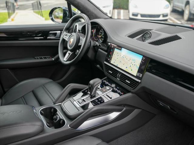 2023 Porsche Cayenne E-Hybrid Turbo S