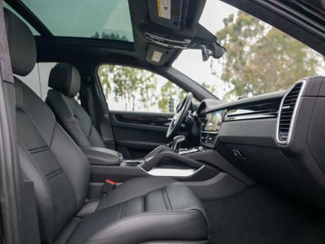 2023 Porsche Cayenne E-Hybrid Turbo S