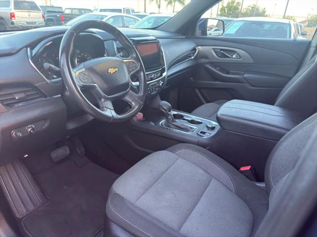 2022 Chevrolet Traverse FWD LT Cloth