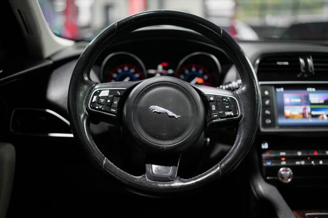 2017 Jaguar F-PACE 35t Prestige