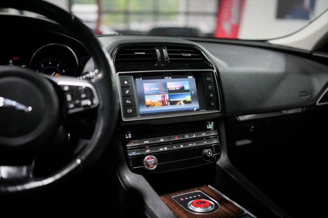 2017 Jaguar F-PACE 35t Prestige