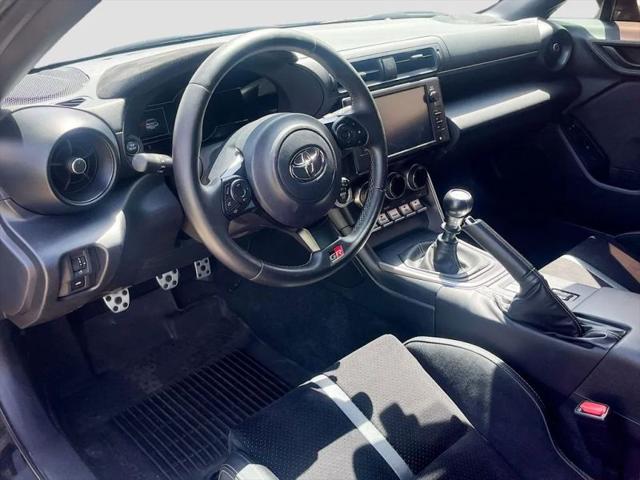 2024 Toyota GR86 Premium