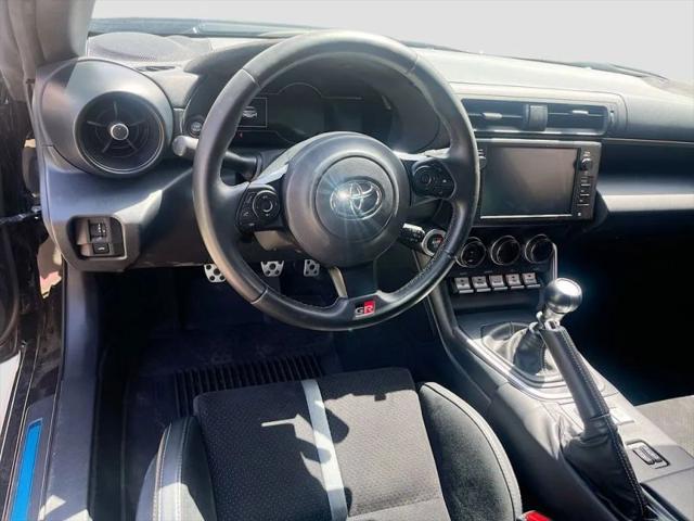 2024 Toyota GR86 Premium