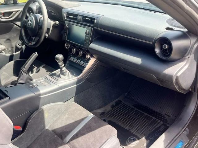 2024 Toyota GR86 Premium