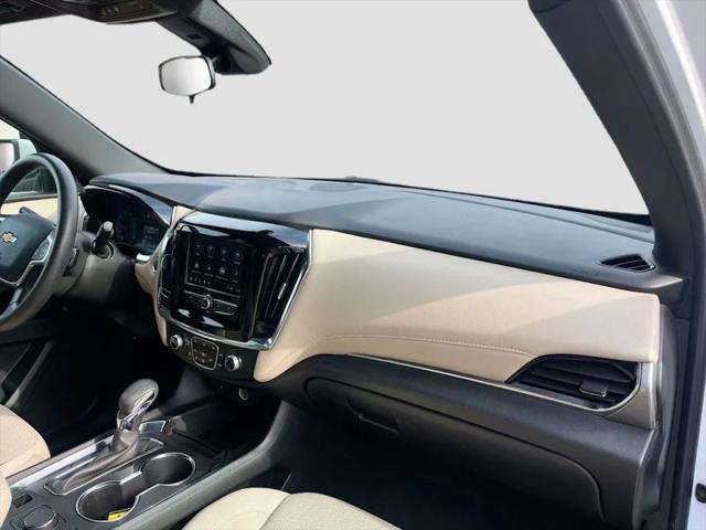 2023 Chevrolet Traverse FWD LS
