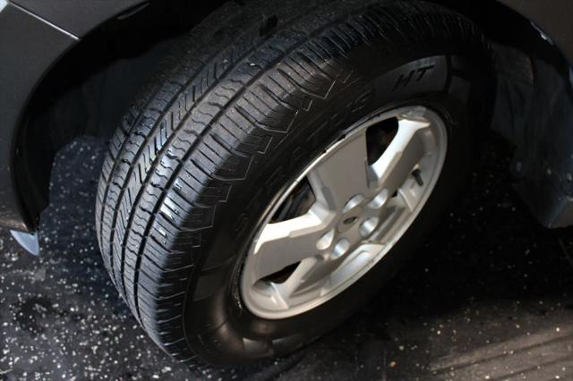 2011 Ford Escape XLS