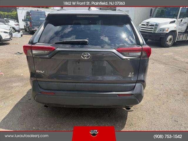 2019 Toyota RAV4 LE