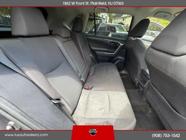 2019 Toyota RAV4 LE