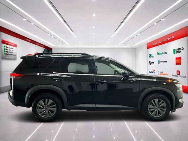 2022 Nissan Pathfinder SV 4WD