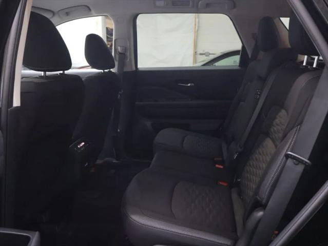 2022 Nissan Pathfinder SV 4WD