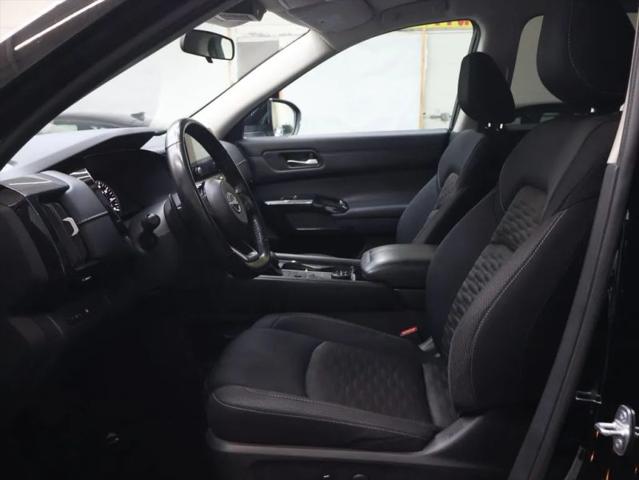 2022 Nissan Pathfinder SV 4WD