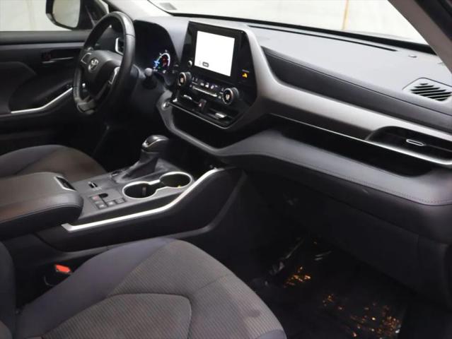 2023 Toyota Highlander Hybrid LE
