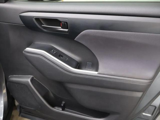 2023 Toyota Highlander Hybrid LE