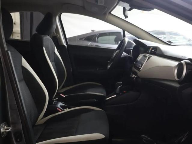 2021 Nissan Versa SV Xtronic CVT