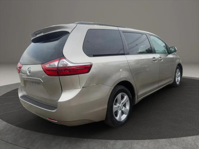 2017 Toyota Sienna LE 8 Passenger