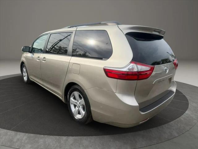 2017 Toyota Sienna LE 8 Passenger