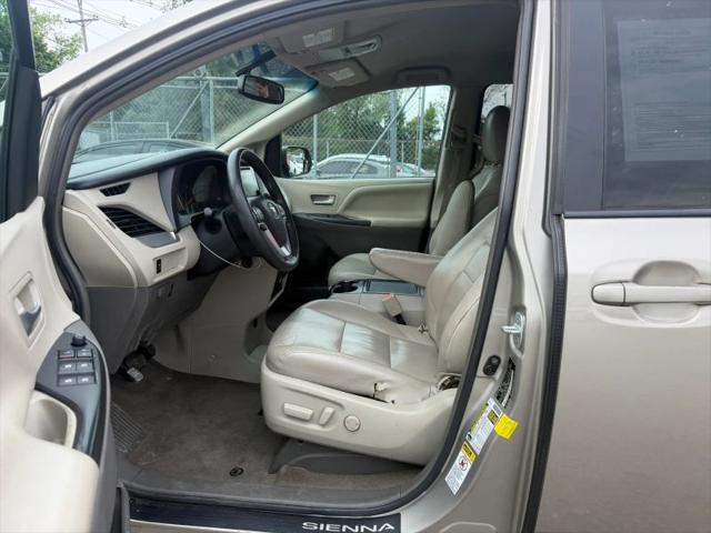 2017 Toyota Sienna LE 8 Passenger