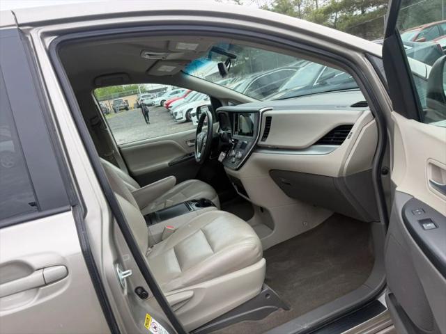 2017 Toyota Sienna LE 8 Passenger