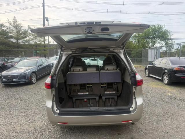 2017 Toyota Sienna LE 8 Passenger