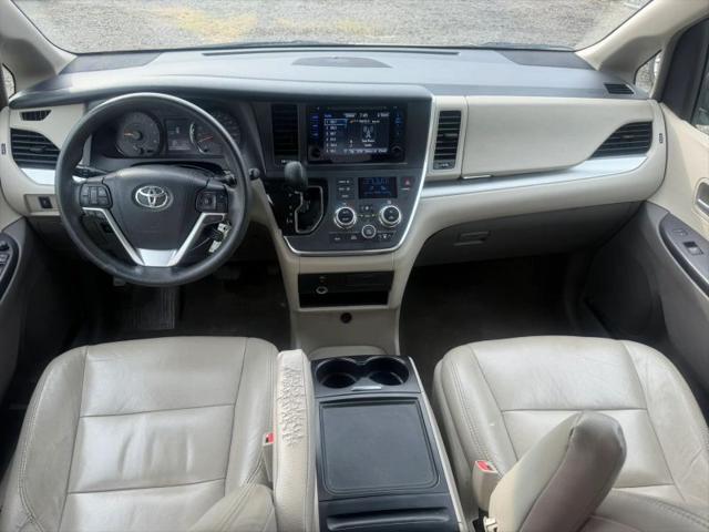 2017 Toyota Sienna LE 8 Passenger
