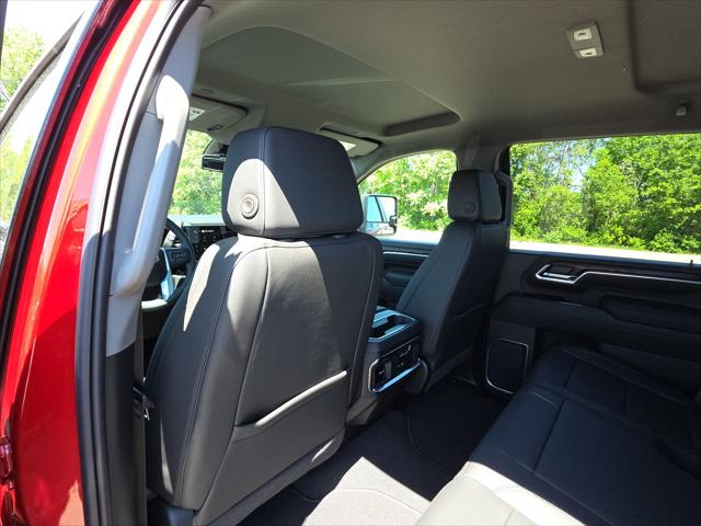 2026 GMC Sierra 2500HD Crew Cab, Standard Bed, SLT, 4WD