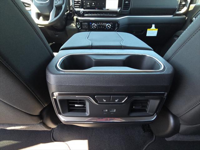 2026 GMC Sierra 2500HD Crew Cab, Standard Bed, SLT, 4WD