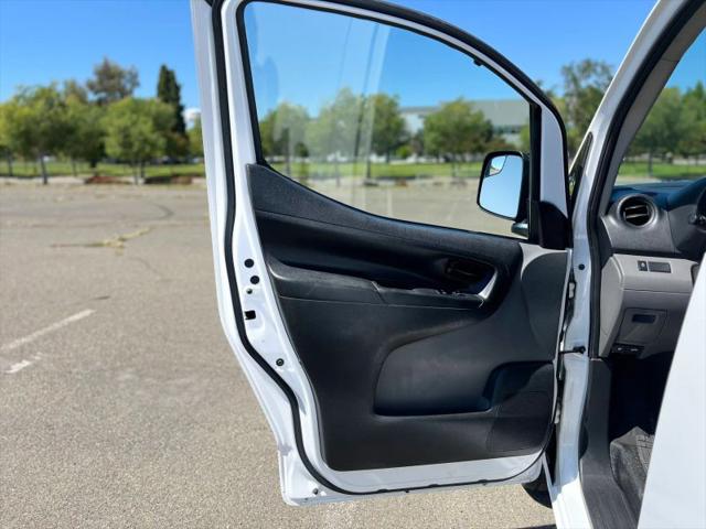 2019 Nissan NV200 S