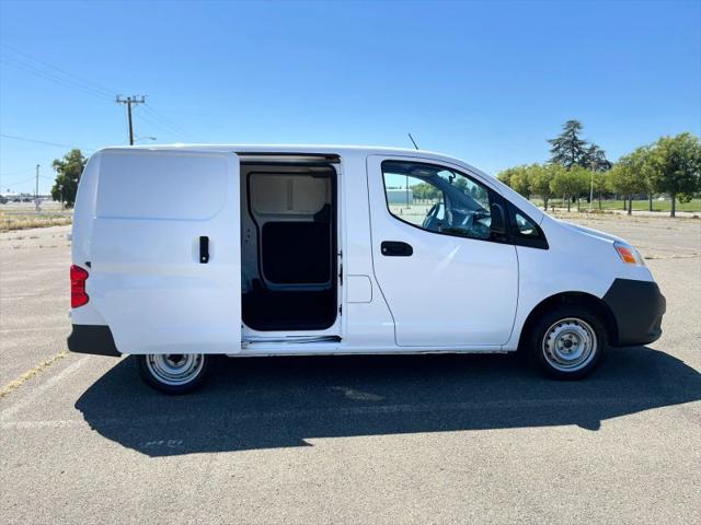 2019 Nissan NV200 S