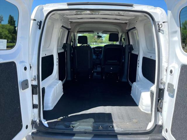 2019 Nissan NV200 S