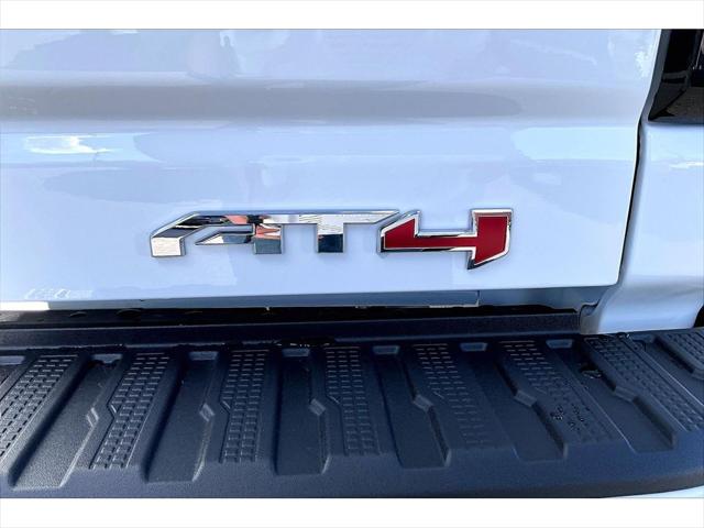 2026 GMC Sierra 2500HD Crew Cab, Standard Bed, AT4, 4WD